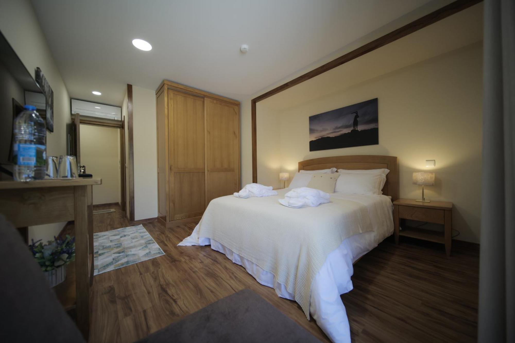 Casa Da Fonte - Geres Hostel Ngoại thất bức ảnh