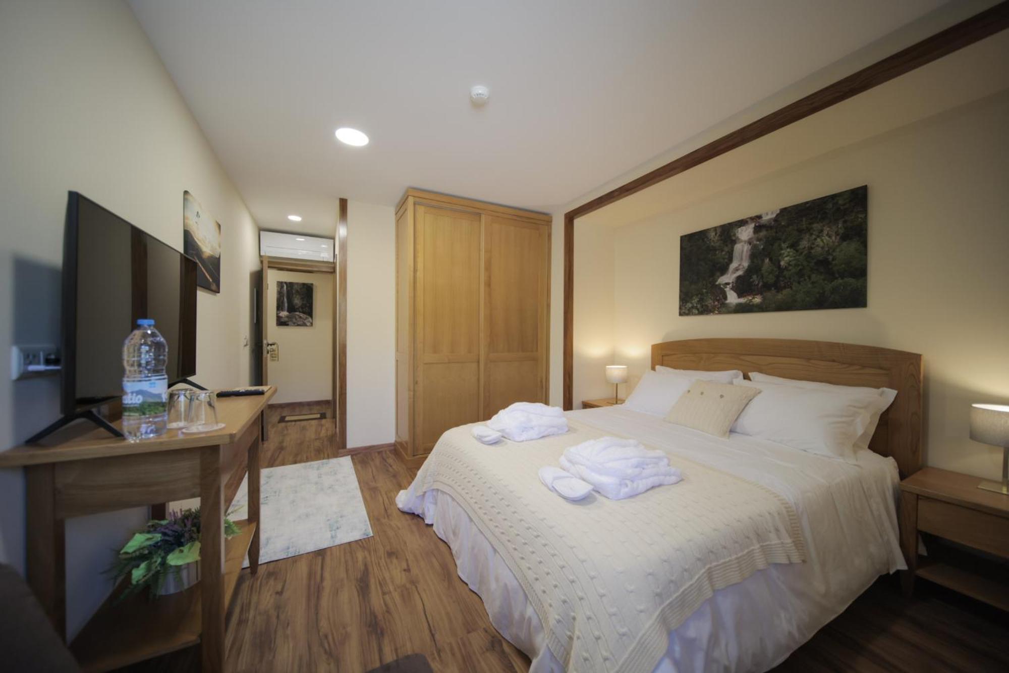 Casa Da Fonte - Geres Hostel Ngoại thất bức ảnh